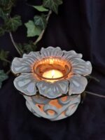 Elegant Flower Candle Holder with Golden Accents: Illuminate in Style - Pearl white / gold color - Image 5