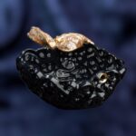 Apple-Shaped Ceramic Bowl - Black and gold color - Image 5