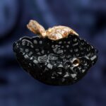 Apple-Shaped Ceramic Bowl - Black and gold color - Image 6